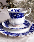 zestaw sniadaniowy porcelana Royal Albert w kobaltowe róże 